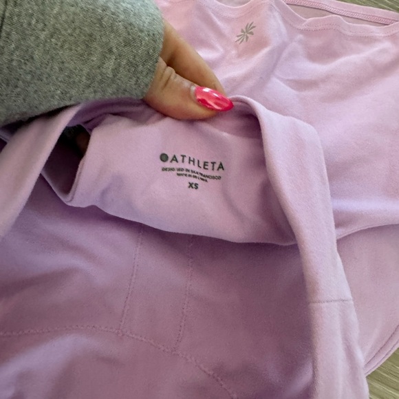 Athleta light pink/purple cropped tank top - Picture 3 of 3